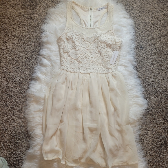 CC Dress - Picture 2 of 3